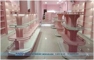 Kệ Trưng Bày Hàng Hóa – Giải Pháp Tối Ưu Không Gian Bán Hàng Hiện Đại