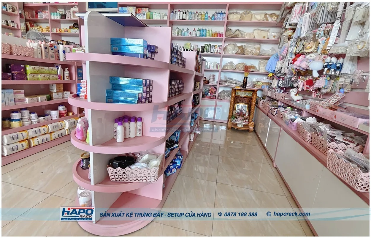 Kệ Trưng Bày Theo Yêu Cầu – Giải Pháp Linh Hoạt Cho Mọi Ngành Hàng