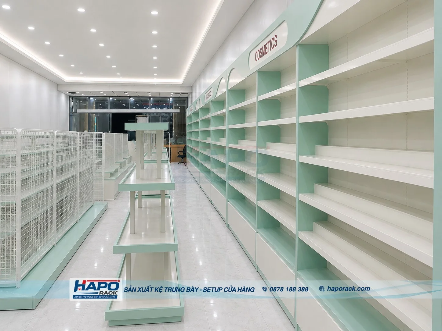 Dự Án Lắp Đặt Kệ Mỹ Phẩm Hiện Đại Tại Bình Thuận