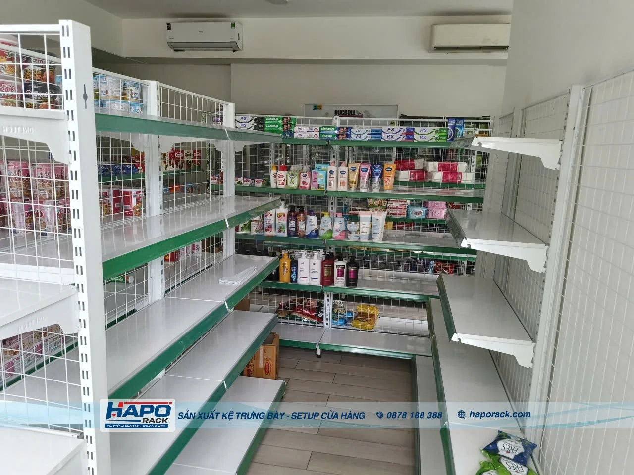 Hoàn Thiện Kệ Siêu Thị Mini Cho Cửa Hàng Tại Vinhomes Grand Park, Long Bình