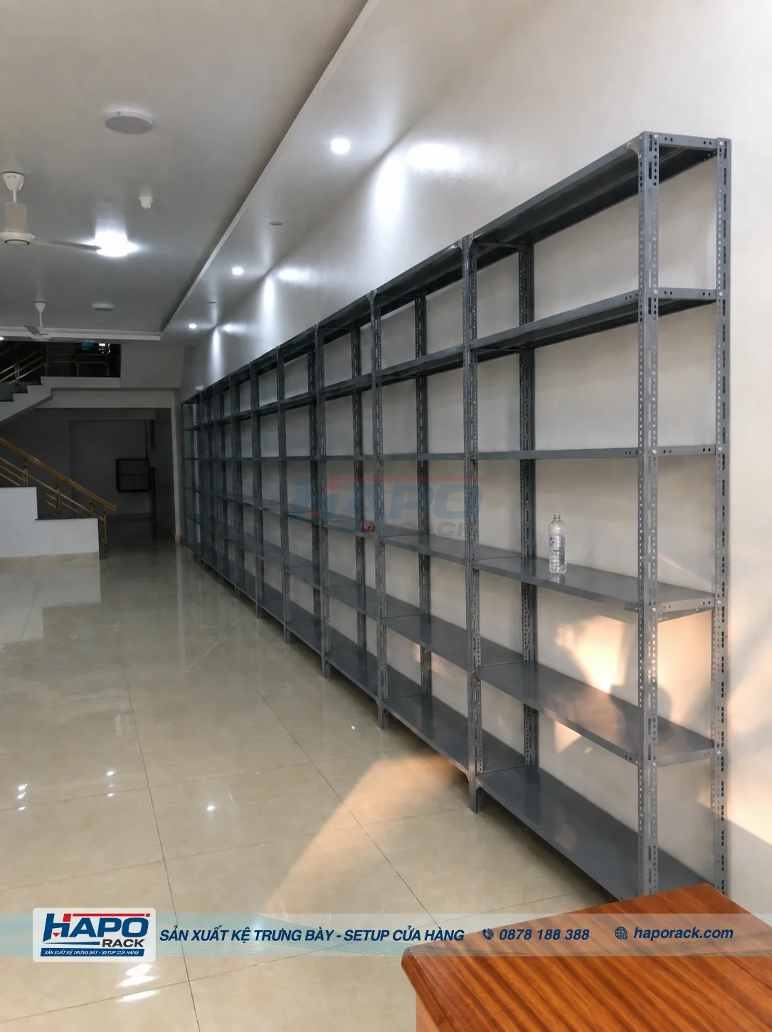 Kệ Sắt V Lỗ Đa Năng Giá Tốt – Bảng Giá Mới, Bền Chắc, Dễ Lắp