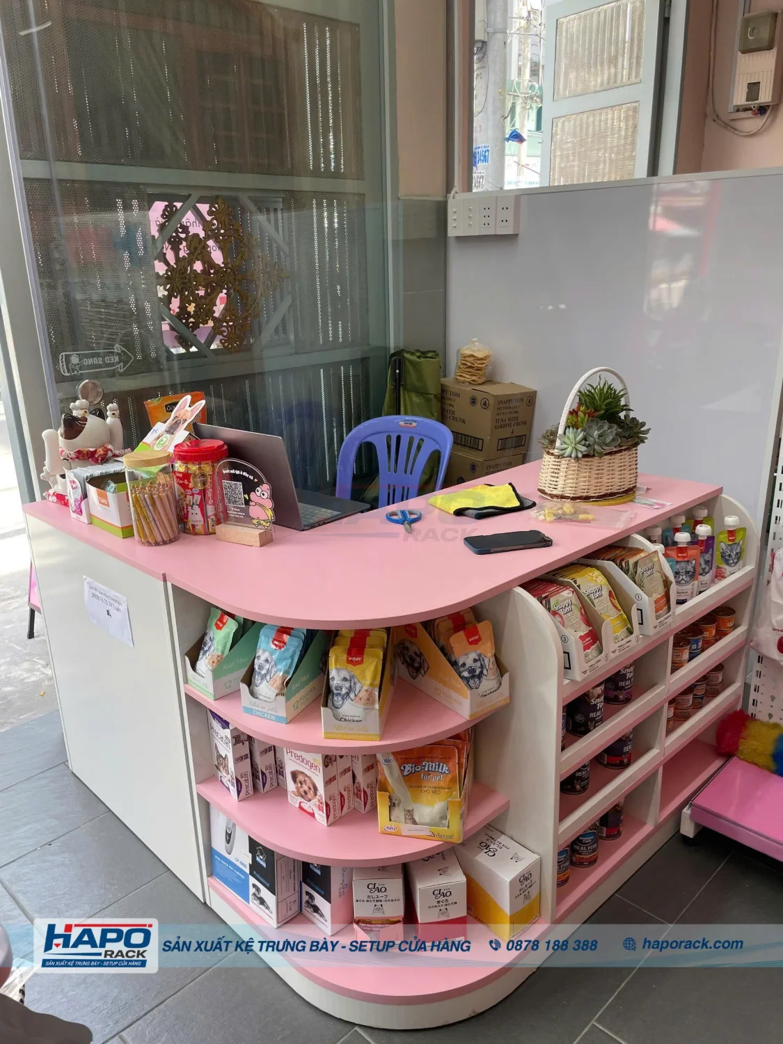 Kệ Thức Ăn Chó Mèo Đẹp – Mẫu Kệ Pet Shop Bền, Chắc Chắn 2027
