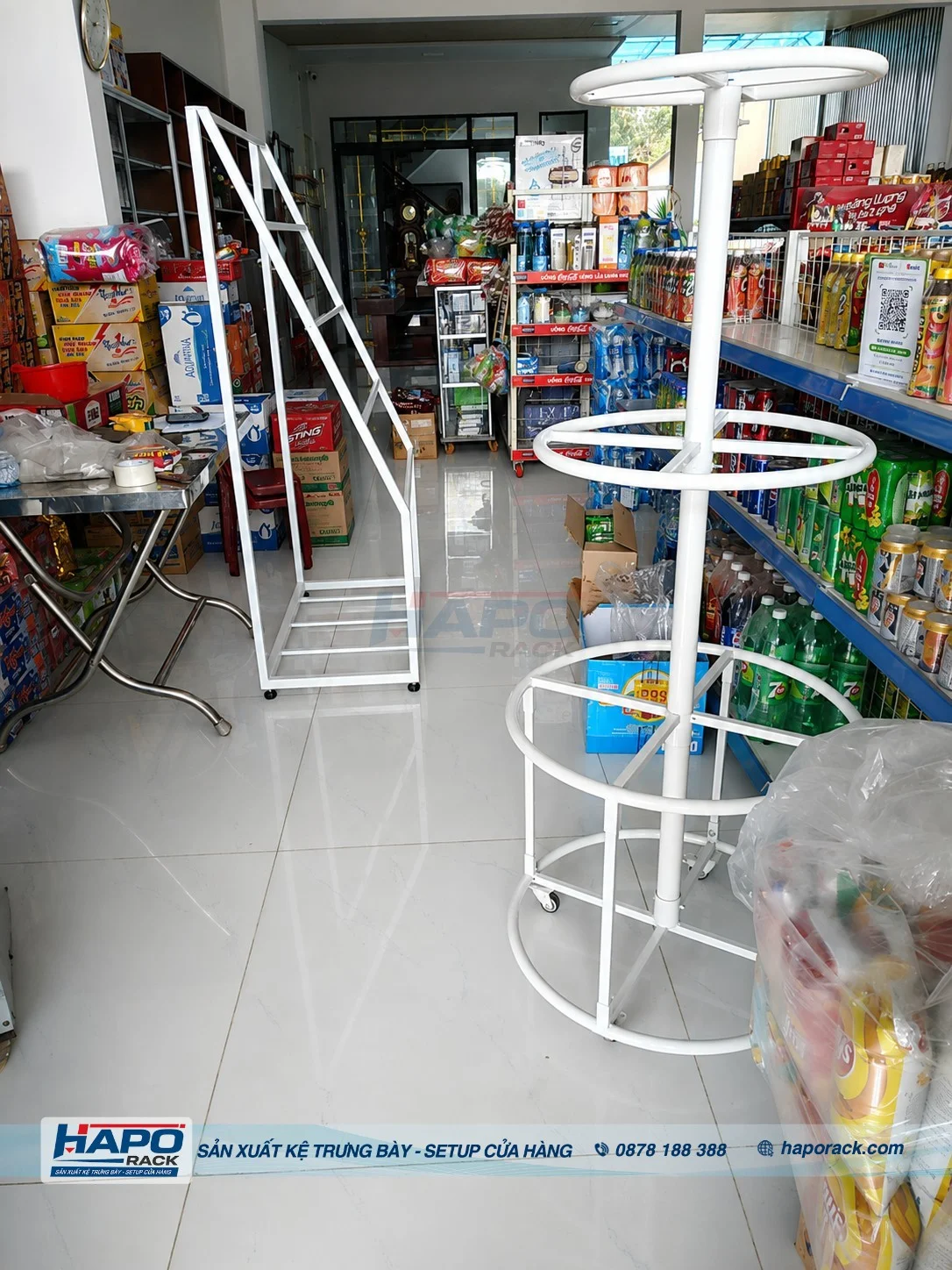 Kệ Trưng Bày Dầu Gội Đẹp – Mẫu Gọn, Chắc Chắn Cho Siêu Thị