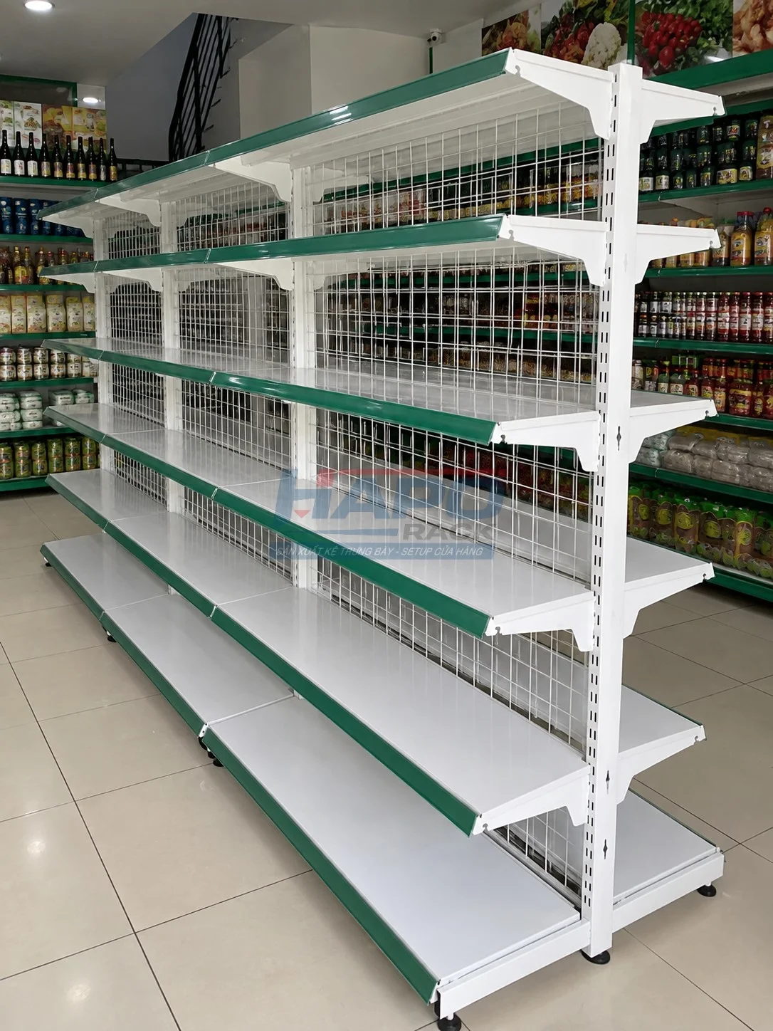 Đánh Giá Kệ Đôi Lưng Lưới: Bền Không, Trưng Bày Có Tiện?