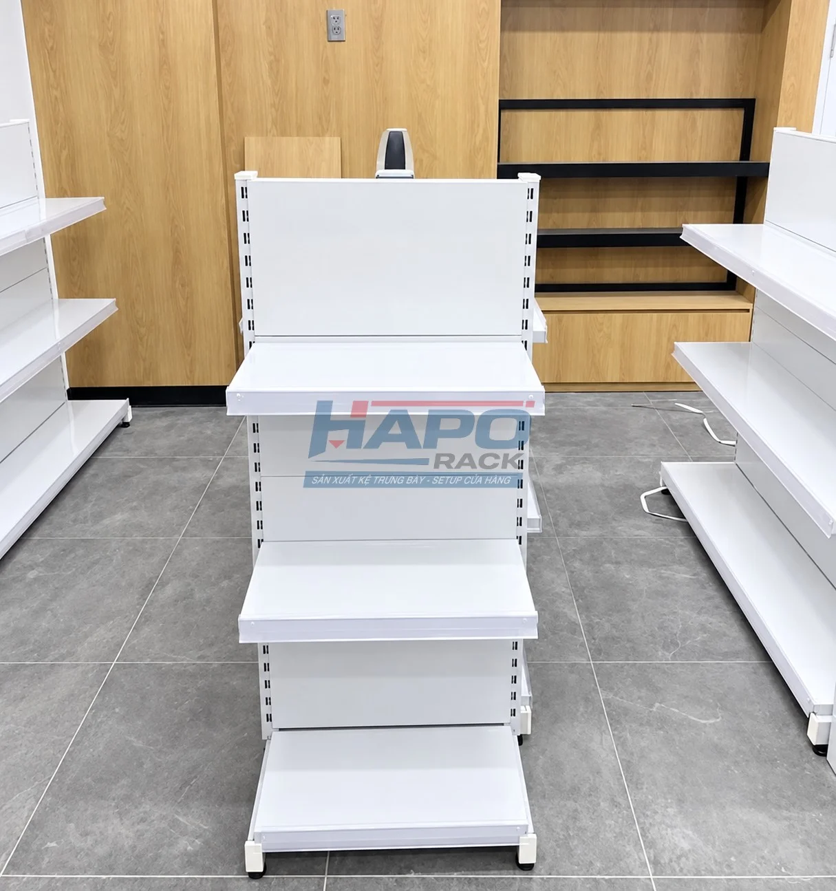 Kệ Đôi Lưng Tôn Liền Theo Yêu Cầu – Sản Xuất, Lắp Đặt Trọn Gói