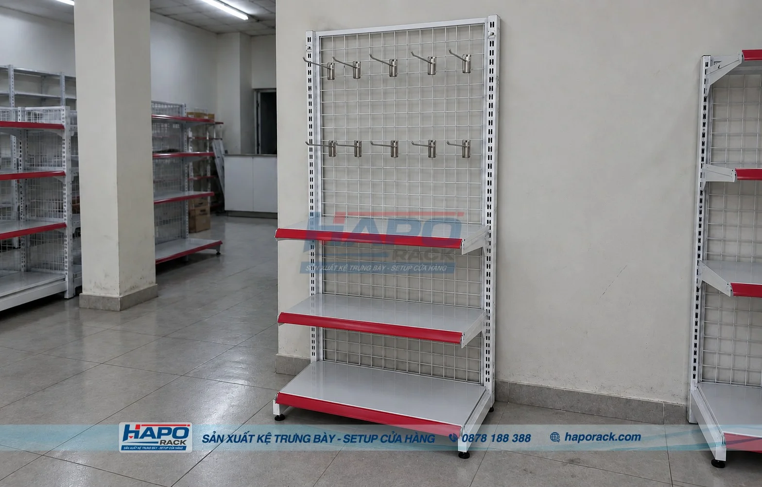 Kệ Lưng Lưới 3 Tầng Giá Rẻ – Tối Ưu Không Gian Trưng Bày