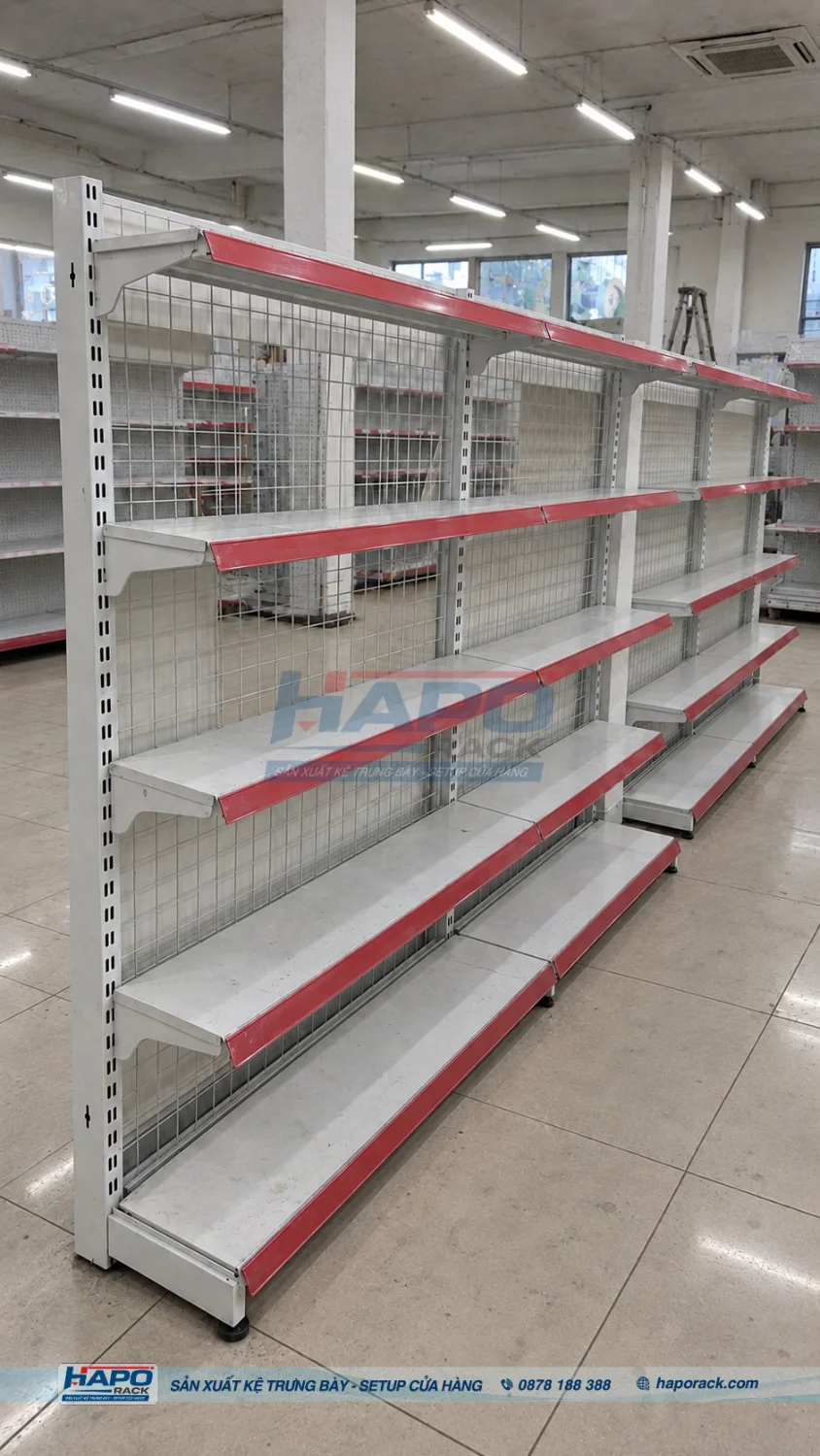 Kệ Lưng Lưới 5 Tầng Đơn Và Đôi: Cách Bố Trí Hàng Khác Nhau Ra Sao?
