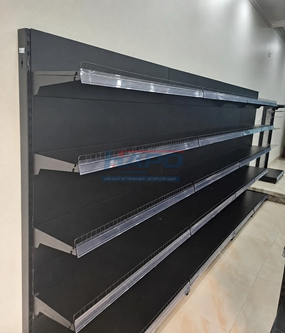 Kệ Lưng Tôn Liền 5 Tầng Giá Tốt | Kệ Trưng Bày Hàng Hóa
