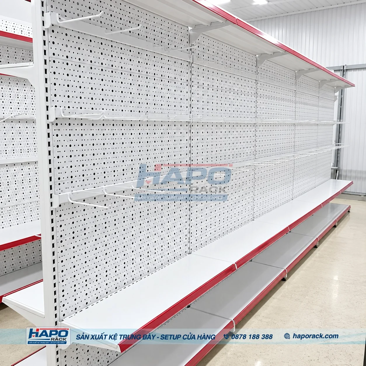 Kệ Móc Treo Phụ Kiện Tạp Hóa – Bố Trí Hàng Hóa Khoa Học