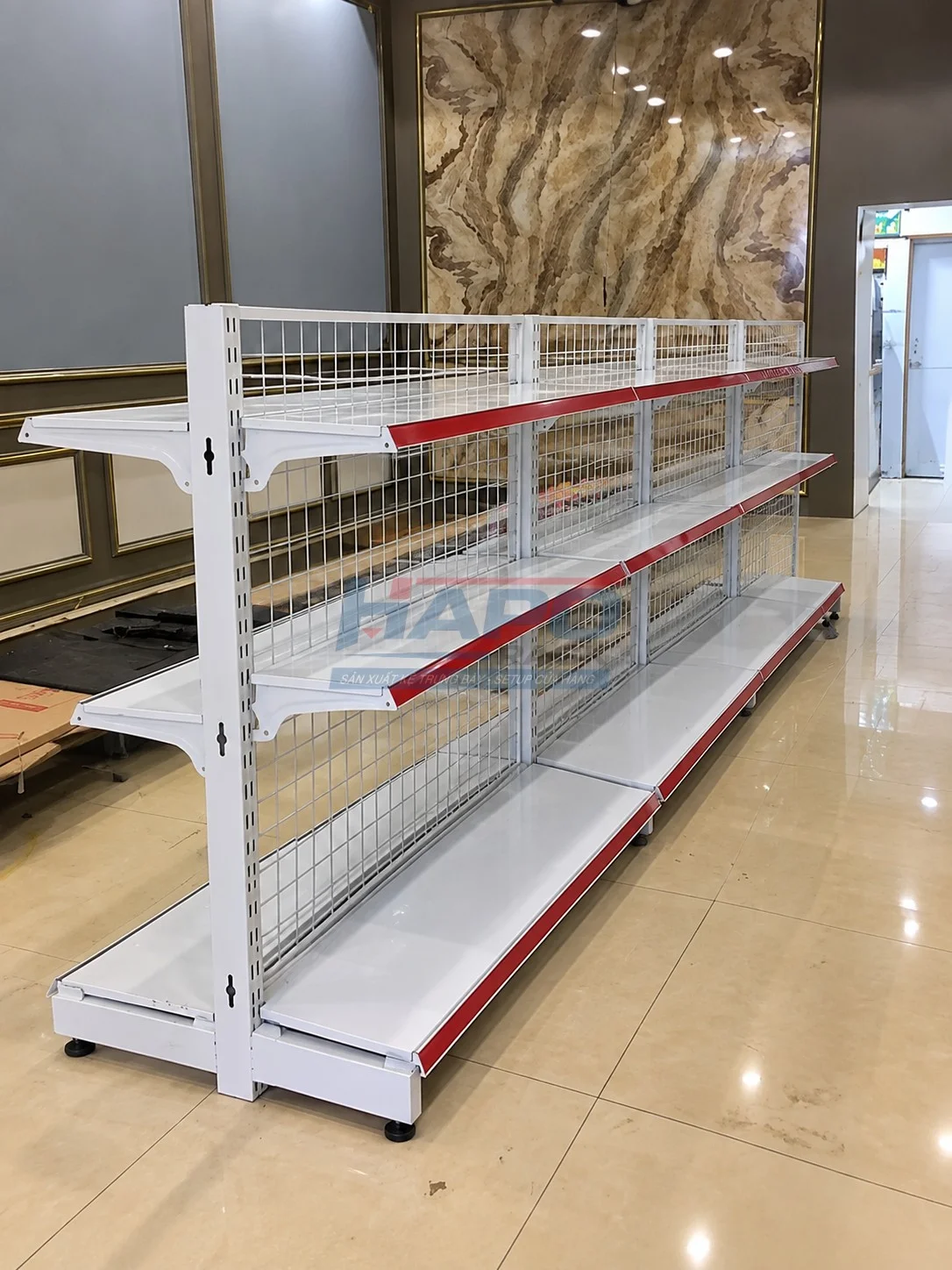 Kệ Siêu Thị Đôi Lưng Lưới – Báo Giá & Mẫu Mới Nhất