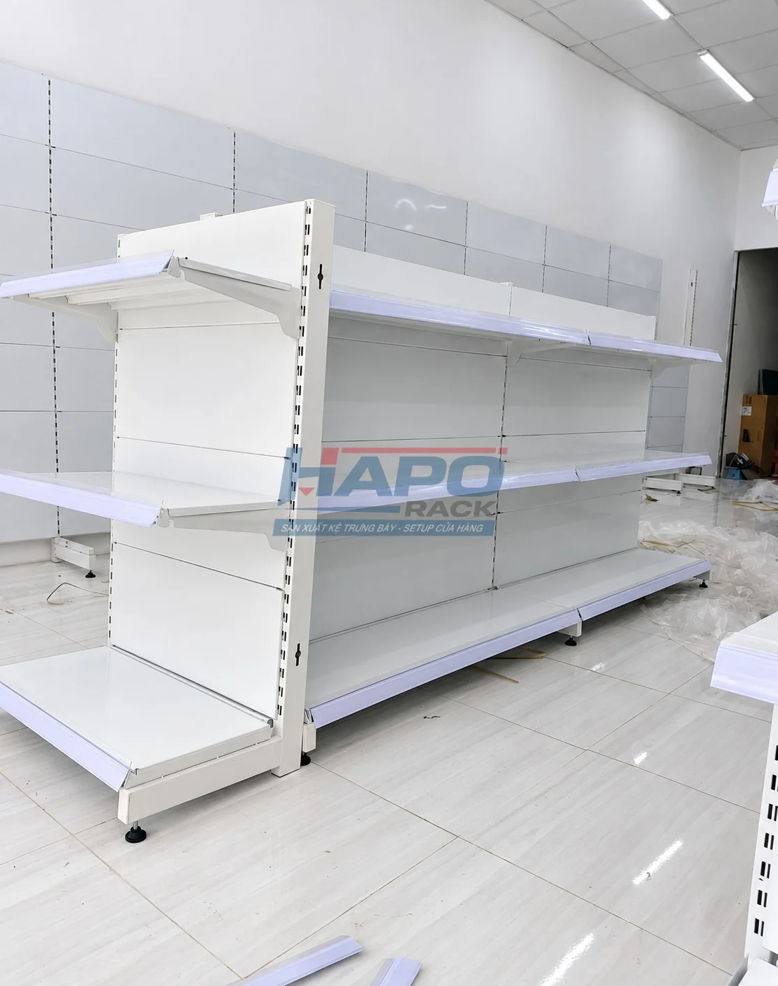 Kệ Siêu Thị Lưng Tôn Liền Hai Mặt – Báo Giá Mới Nhất