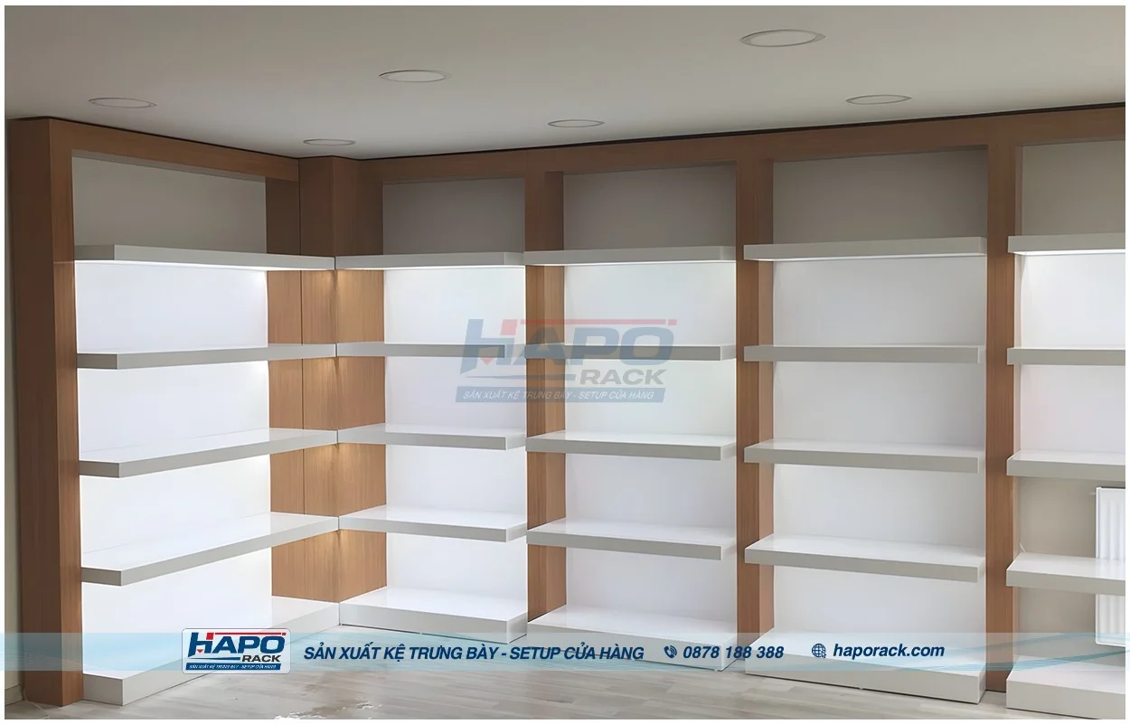 Kệ Trưng Bày Cửa Hàng Mắt Kính Tại Xã Phú Lâm An Giang