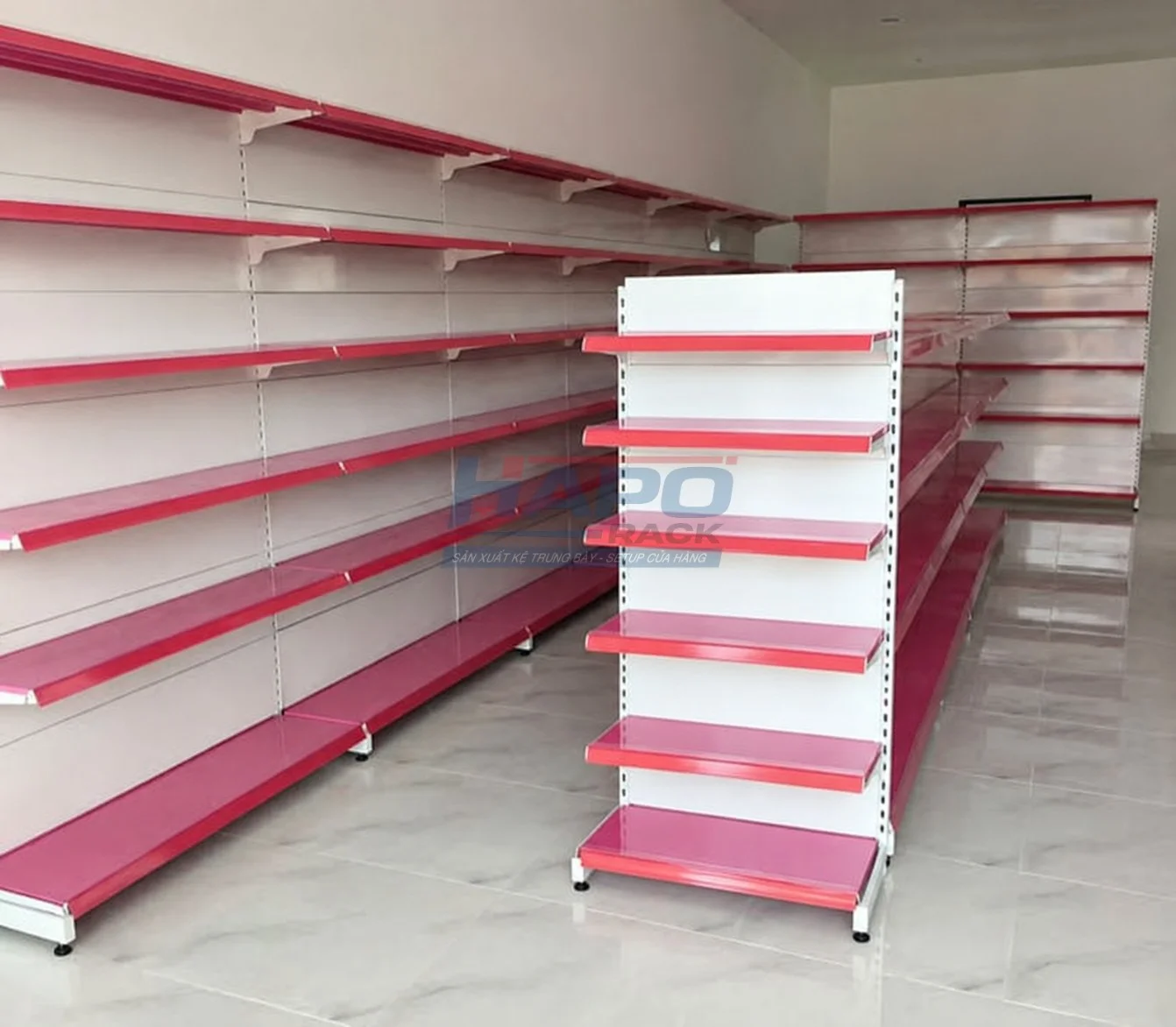 8. Kệ Siêu Thị Lưng Tôn Liền 6 Tầng Có Giúp Tối Ưu Không Gian Không?