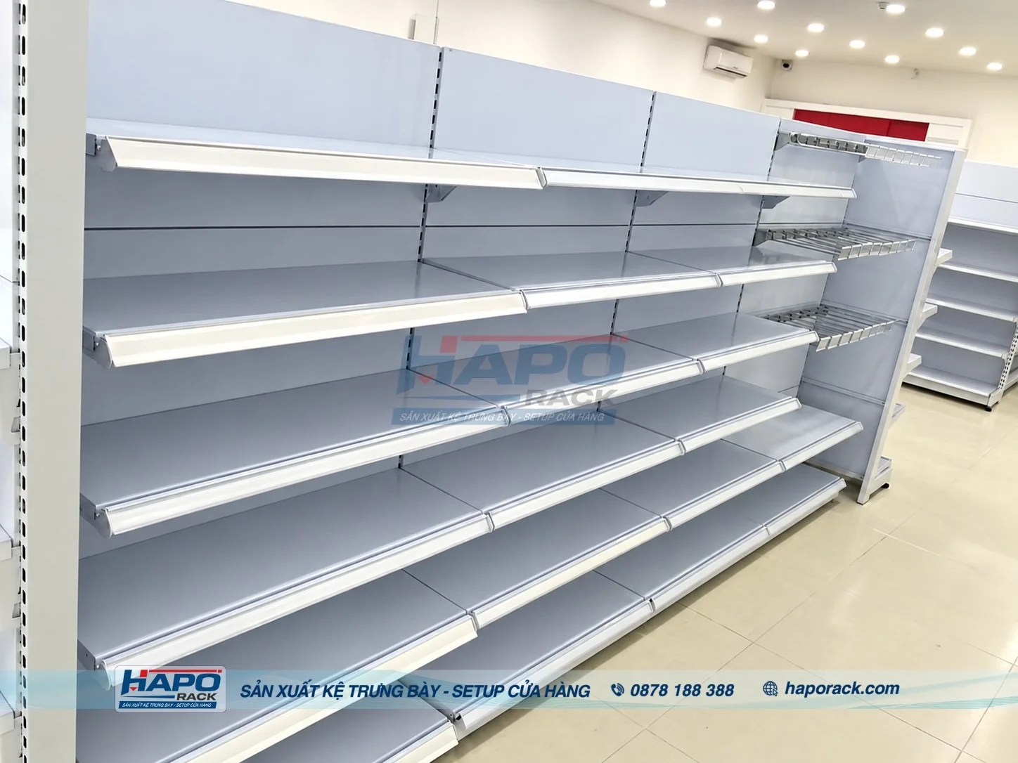 9. Cách Bố Trí Kệ Siêu Thị Lưng Tôn Liền 6 Tầng Để Tăng Diện Tích Trưng Bày