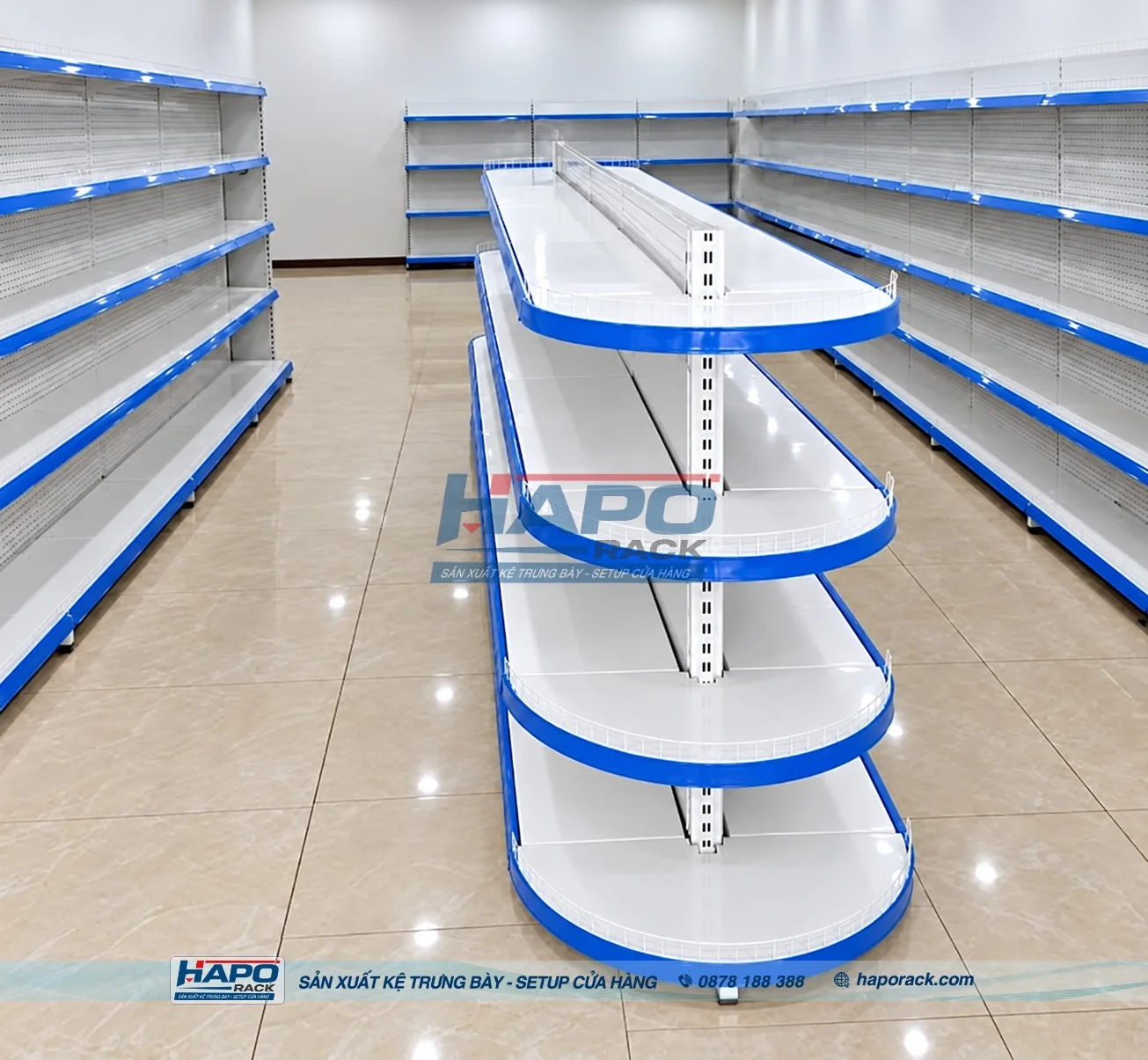 Kệ bán nguyệt trưng bày sản phẩm phù hợp nhiều mô hình cửa hàng.