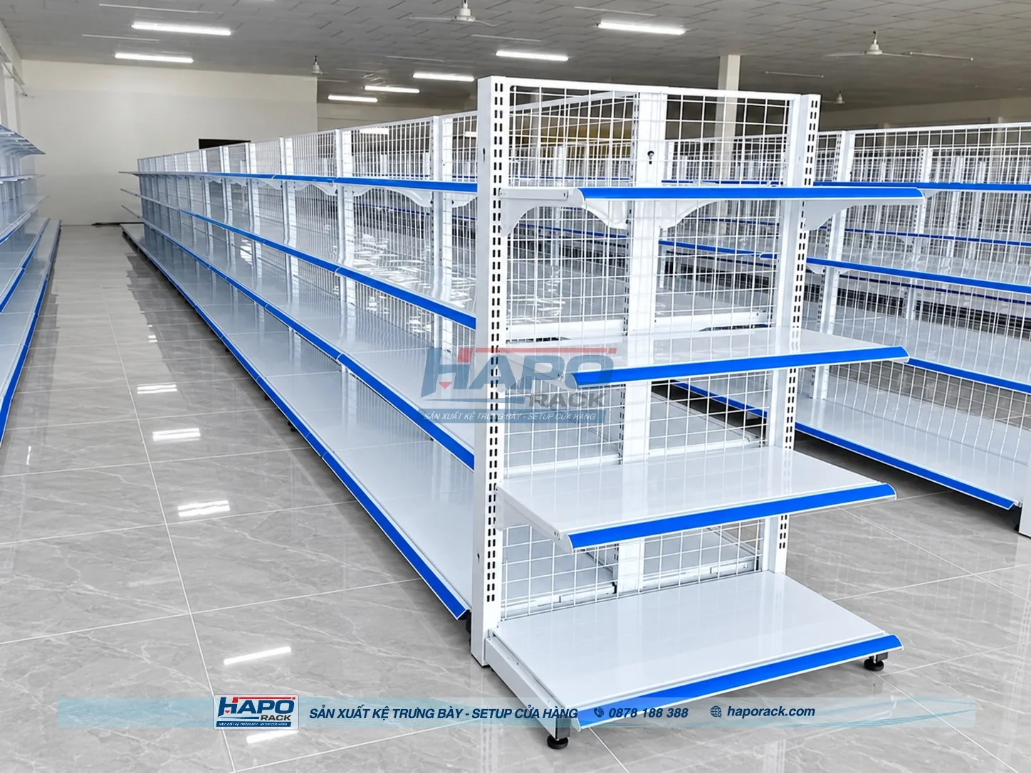 Kệ đầu dãy siêu thị đẹp giúp tạo điểm nhấn cho khu vực mua sắm