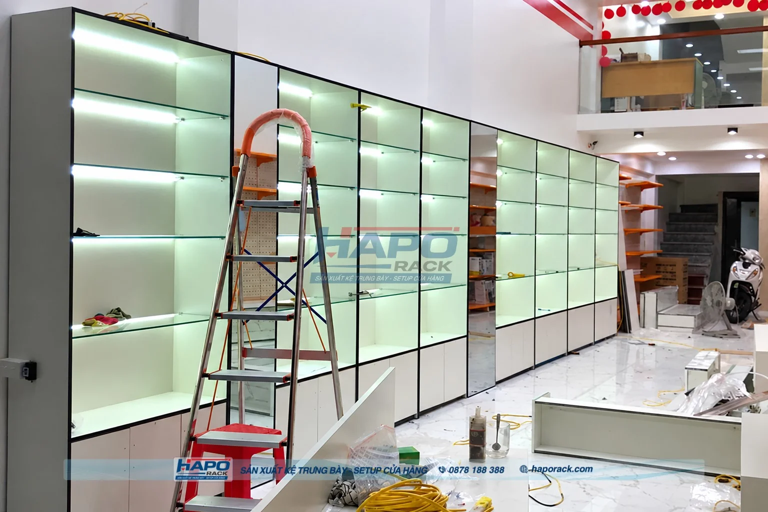 Kệ gỗ trưng bày Haporack phù hợp cửa hàng hiện đại