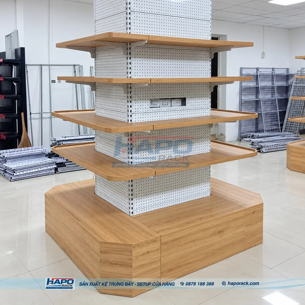 Kệ Ốp Trụ Cửa Hàng – Thiết Kế Gọn Đẹp, Tiện Dụng