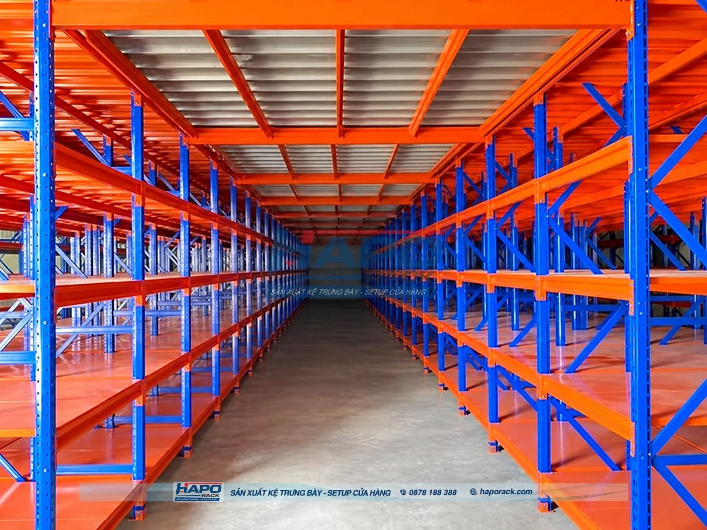 Kệ trung tải bằng thép sơn tĩnh điện chắc chắn và bền đẹp