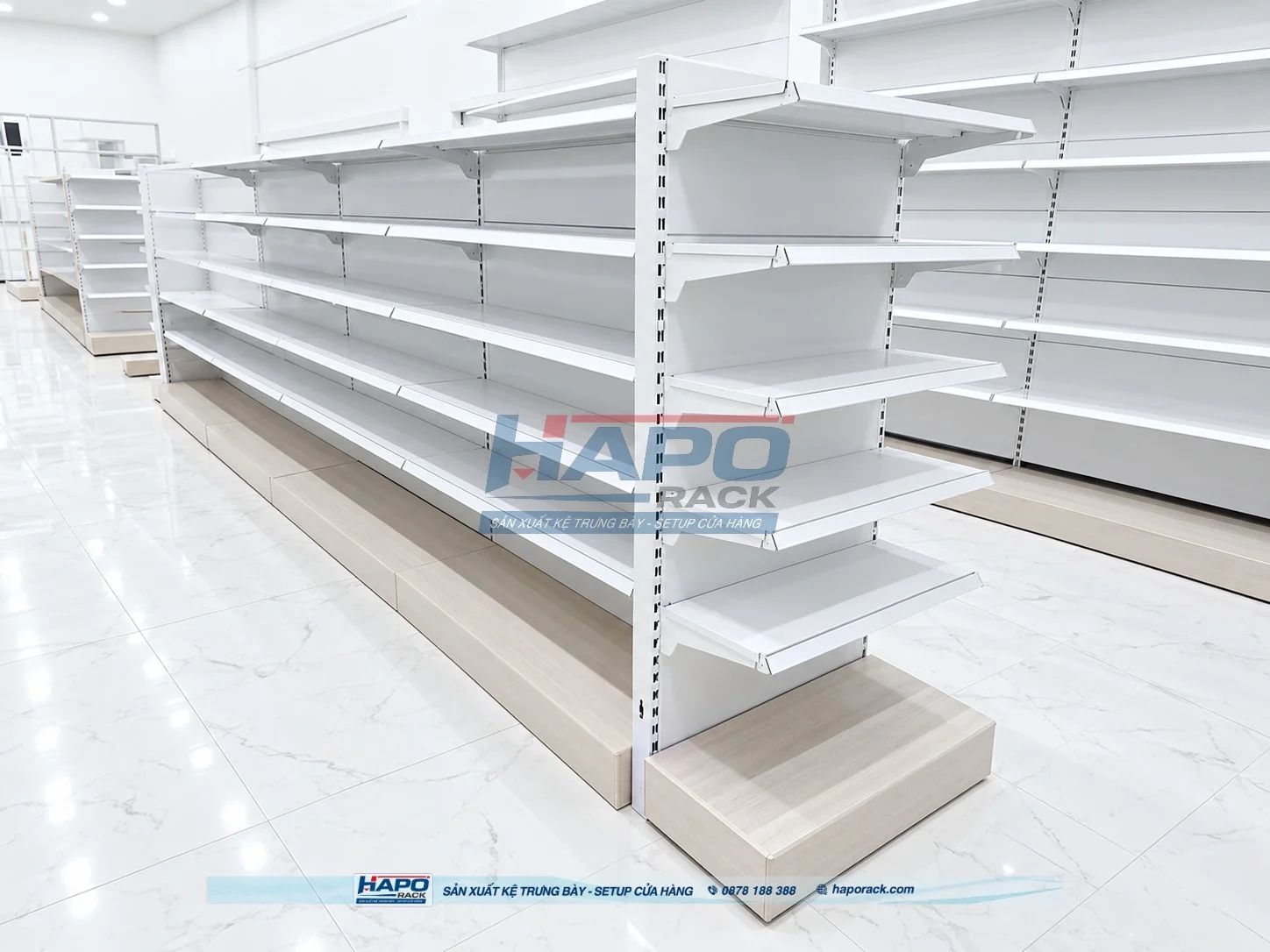Mẫu kệ siêu thị lưng tôn một mặt nhiều tầng chắc chắn