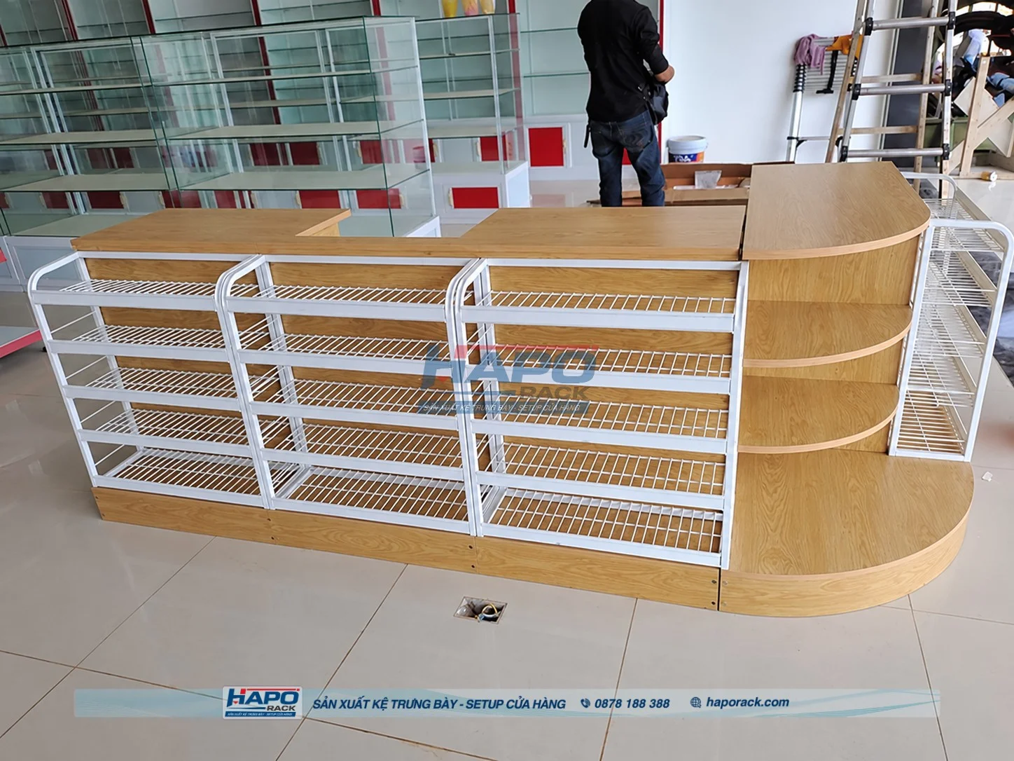 Mẫu quầy thu ngân siêu thị đẹp phù hợp cửa hàng bán lẻ