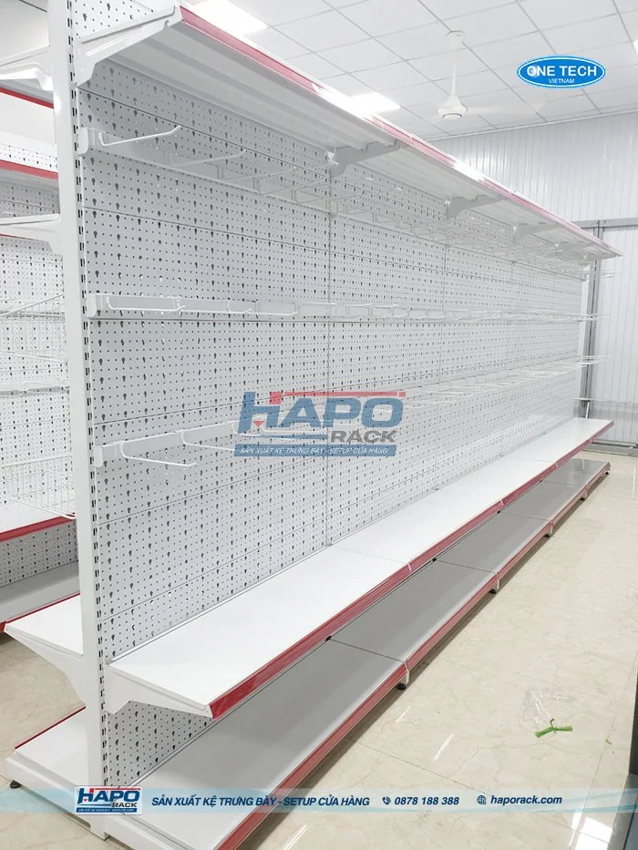 Năm ưu điểm nổi bật của kệ móc treo siêu thị trong trưng bày hàng hóa