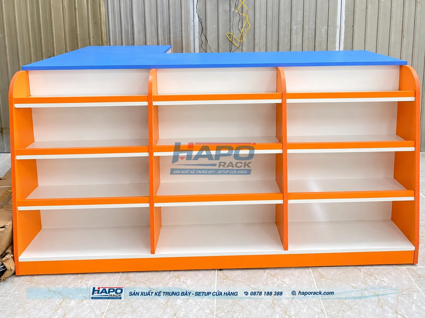 Quầy thu ngân siêu thị mini phù hợp mặt bằng kinh doanh nhỏ