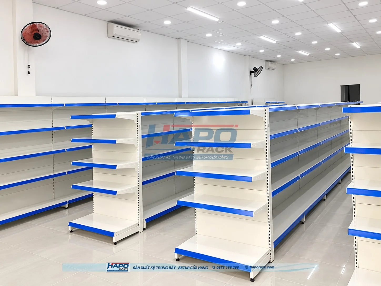 Thiết kế kệ đầu dãy siêu thị nhỏ gọn và tiện lợi cho việc sắp xếp hàng hóa